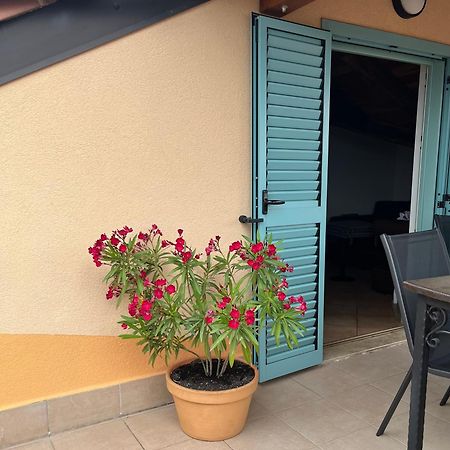 Alavanda Porec - App S Bazenom Exterior foto