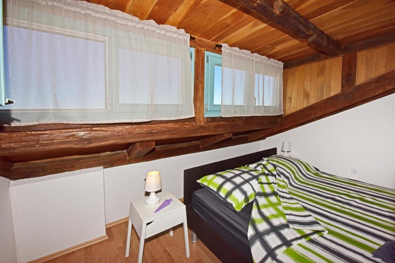 Alavanda Porec - App S Bazenom Exterior foto